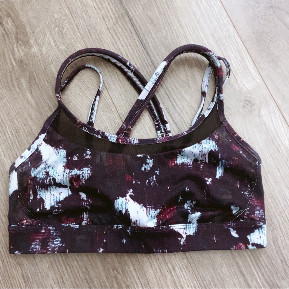 Lululemon sports bra size 6